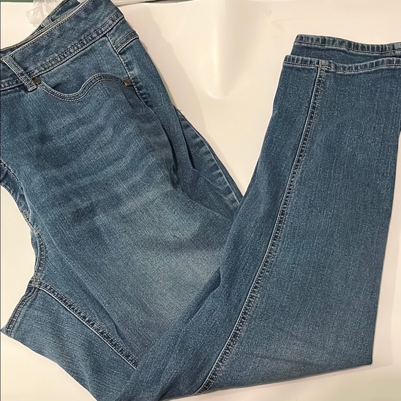 Est 1946 Blue Straight Leg Jeans with Faded Denim Look - Picture 8 of 8